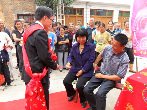 11、發(fā)紅包.jpg