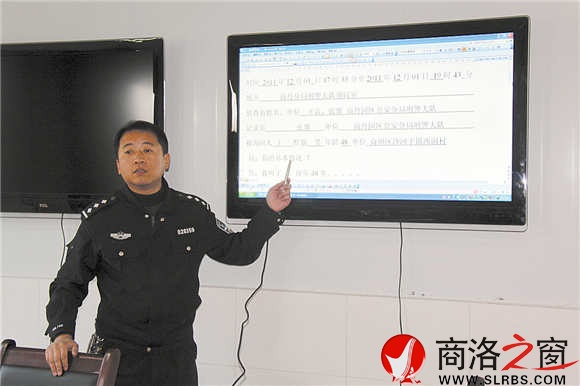 憑借過硬的業(yè)務(wù)能力，段煒成為全市法制培訓(xùn)員講師團(tuán)成員。