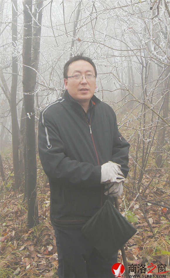 程曉迤冒著風雪進山勘察現(xiàn)場