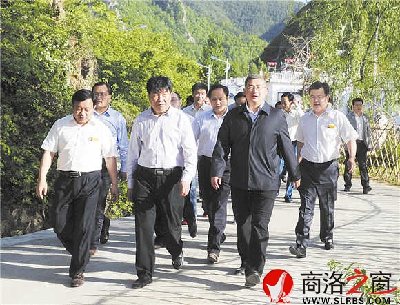 縣委書記璩澤濤、縣長王宇鵬深入項目建設現場檢查指導工作