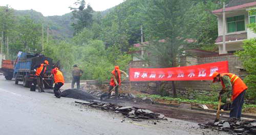 柞水公路段開展迎國檢公路養(yǎng)護(hù)技術(shù)比武活動(dòng)