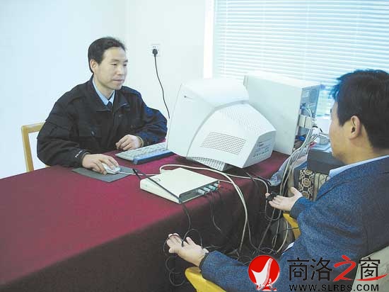 樊有宏潛心學(xué)習(xí)心理測(cè)試技術(shù)