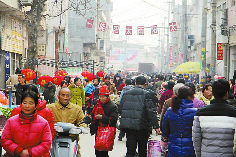 在棣花古鎮(zhèn)感受文化年味